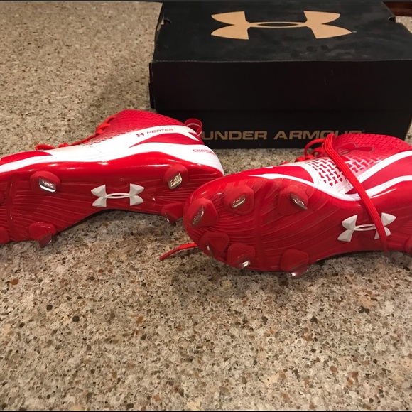 Under Armour “Heater” cleats - red / white - Picture 5 of 8